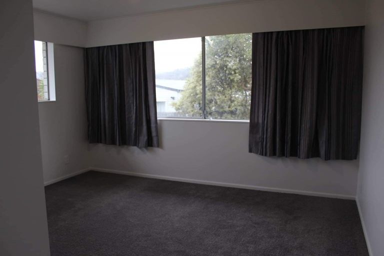Photo of property in 18 Pencarrow Crescent, Wainuiomata, Lower Hutt, 5014