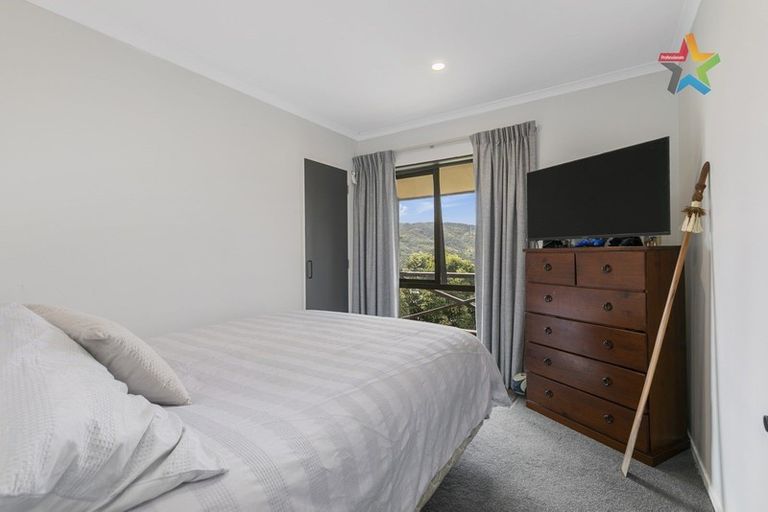 Photo of property in 136 Holborn Drive, Stokes Valley, Lower Hutt, 5019