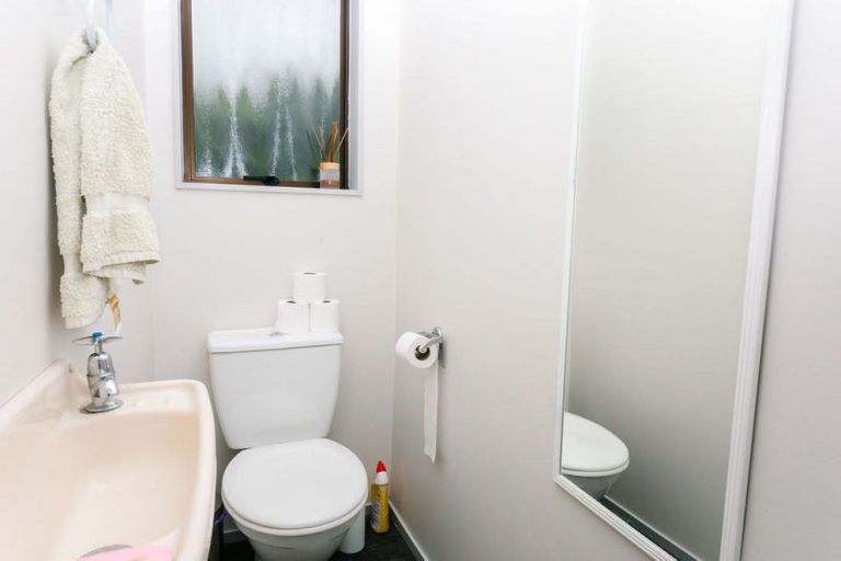 Photo of property in 25 Neptune Street, Dannevirke, 4930