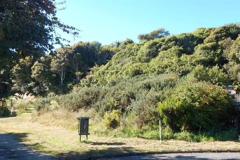 Photo of property in 8 Heenan Place, Hokitika, 7810