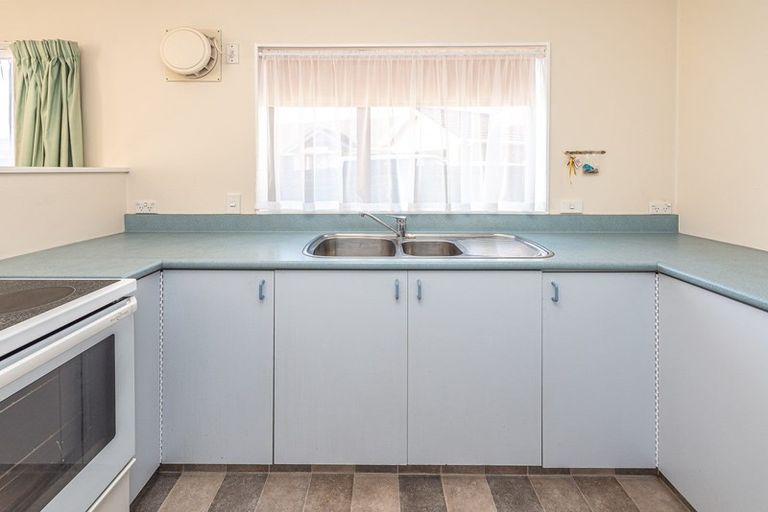 Photo of property in 19 Grey Street, College Estate, Whanganui, 4500