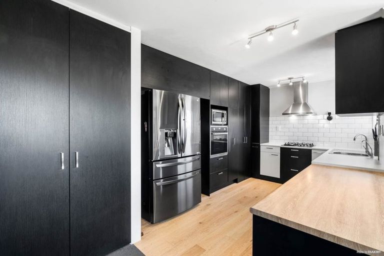 Photo of property in 4 Wesleydale Place, Papakura, 2110