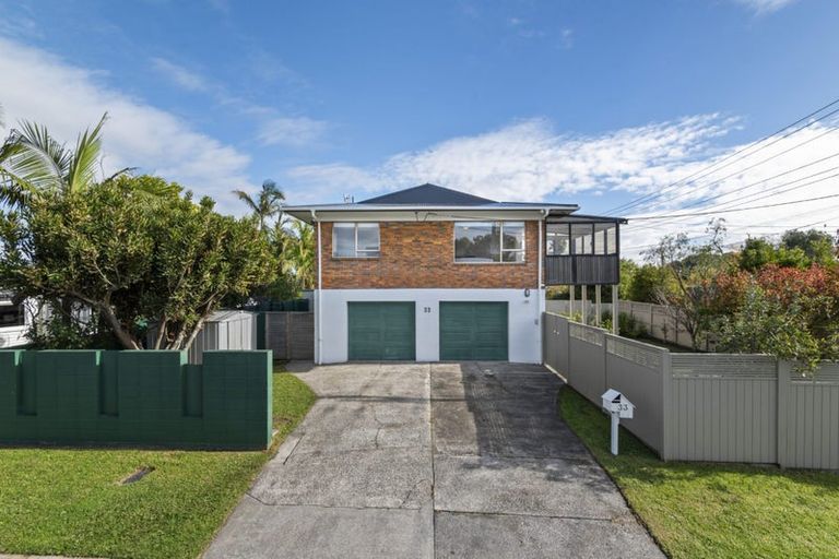Photo of property in 1/33 Eversleigh Road, Belmont, Auckland, 0622