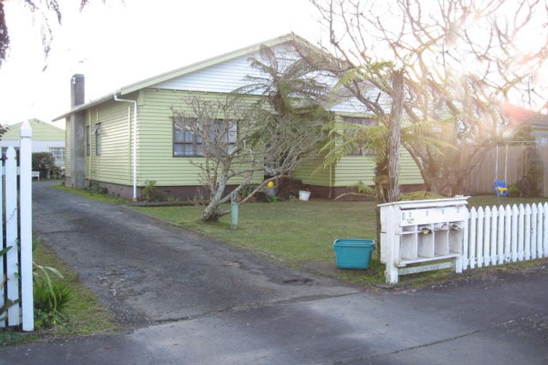 Photo of property in 5a Saint Olpherts Avenue, Hamilton East, Hamilton, 3216