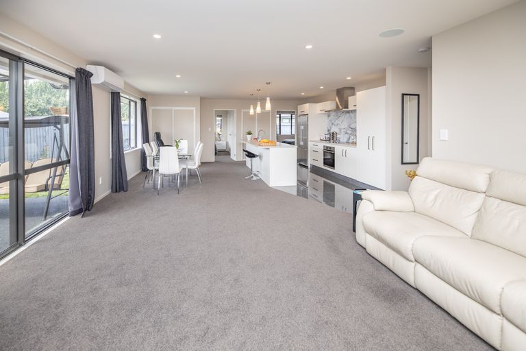 Photo of property in 22 Streamside Terrace, Kaiapoi, 7630