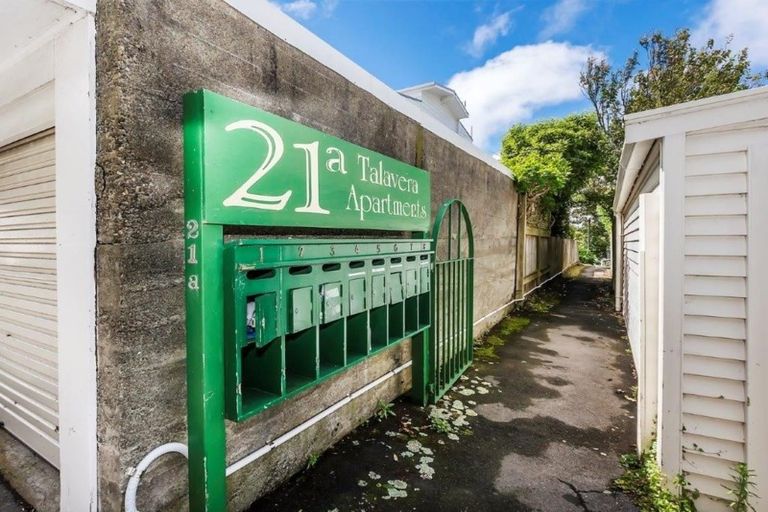 Photo of property in 3 Talavera Terrace, Kelburn, Wellington, 6012