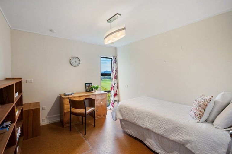 Photo of property in 23 Miro Road, Raumati South, Paraparaumu, 5032