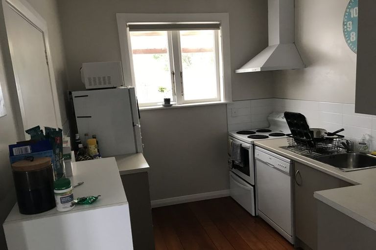 Photo of property in 8 Trevor Terrace, Newtown, Wellington, 6021