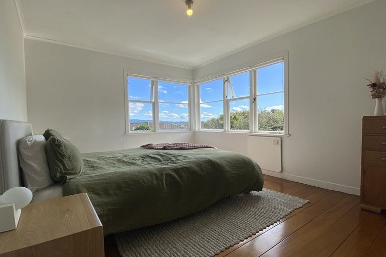 Photo of property in 257 Titirangi Road, Titirangi, Auckland, 0604