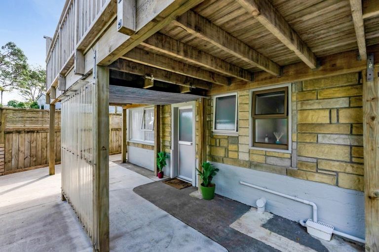 Photo of property in 13f York Crescent, Westown, New Plymouth, 4310