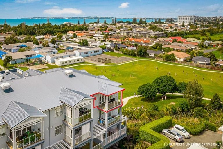 Photo of property in 108 Rewa Rewa Lane, Orewa, 0931