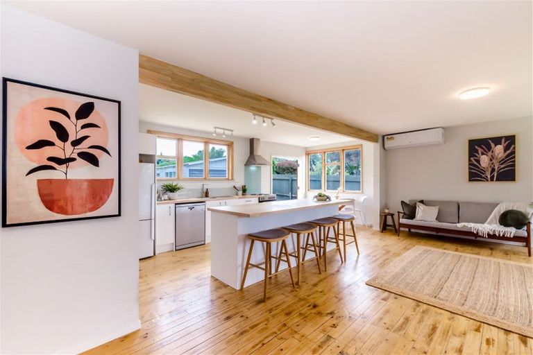 Photo of property in 26 Te Miti Street, Paekakariki, 5034