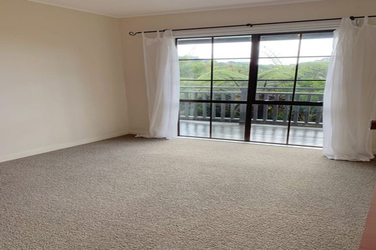 Photo of property in 91 Percy Dyett Drive, Karori, Wellington, 6012