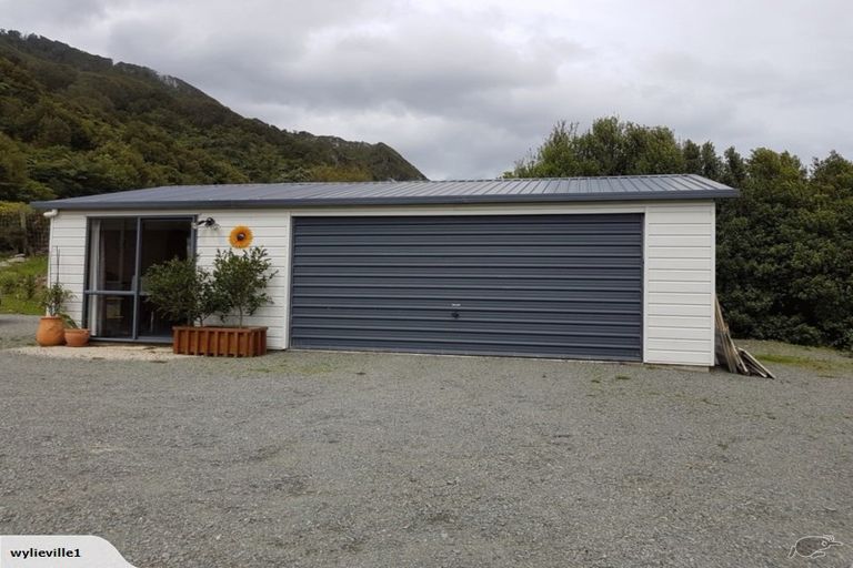 Photo of property in 3008 Coast Road, Barrytown, Runanga, 7873