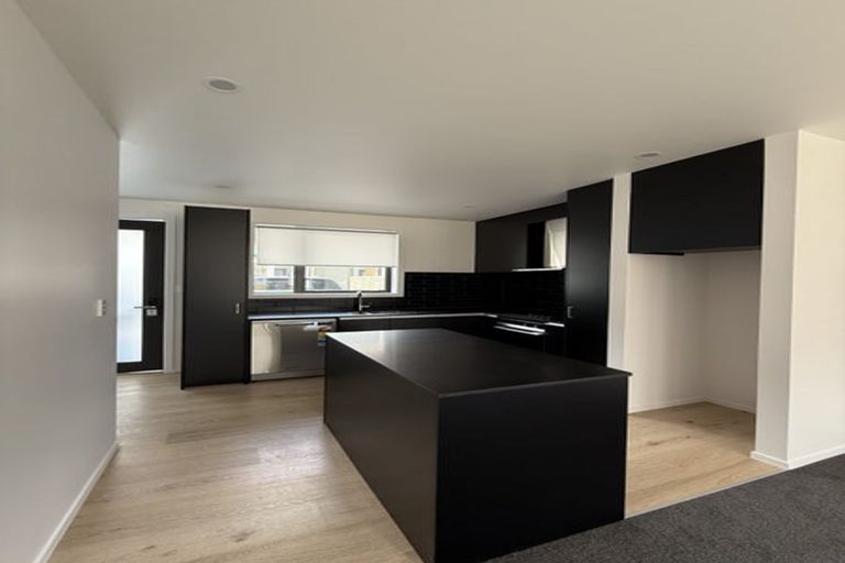 Photo of property in 12 Kamahi Place, Paraparaumu, 5032