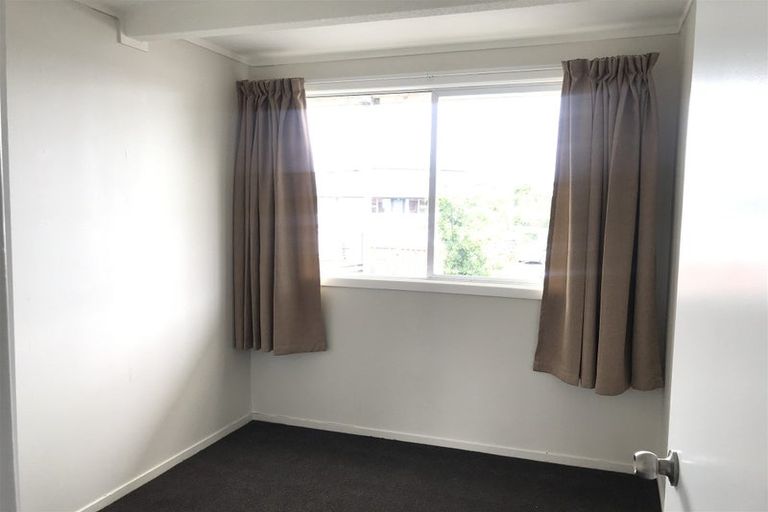 Photo of property in 10/3 Tralee Place, Hillcrest, Hamilton, 3216
