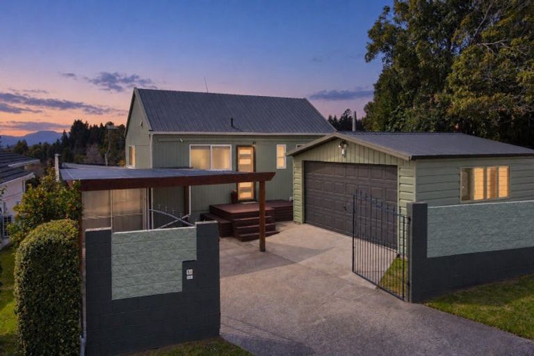 Photo of property in 14 Taiporutu Place, Springfield, Rotorua, 3015