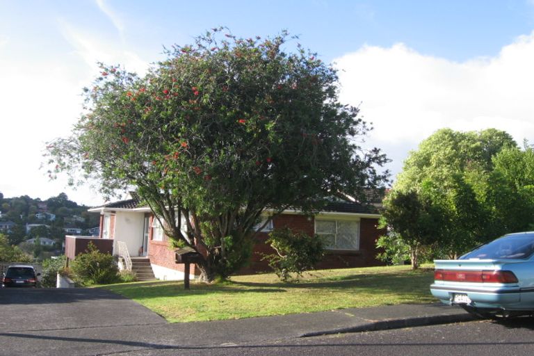 Photo of property in 9 Welland Place, Hillcrest, Auckland, 0627