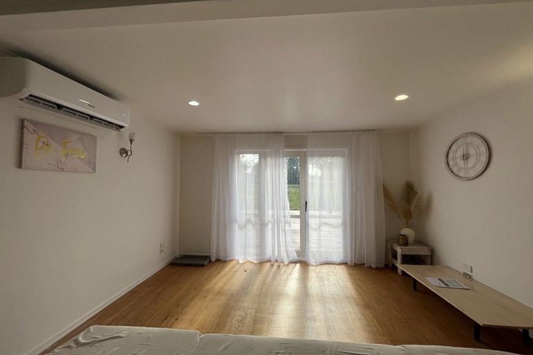 Photo of property in 17 Collingwood Road, Waiuku, 2123