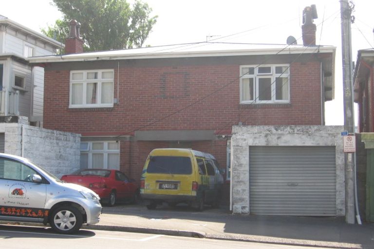 Photo of property in 1/60 Brougham Street, Mount Victoria, Wellington, 6011