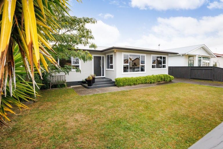 Photo of property in 120 Denbigh Street, Feilding, 4702