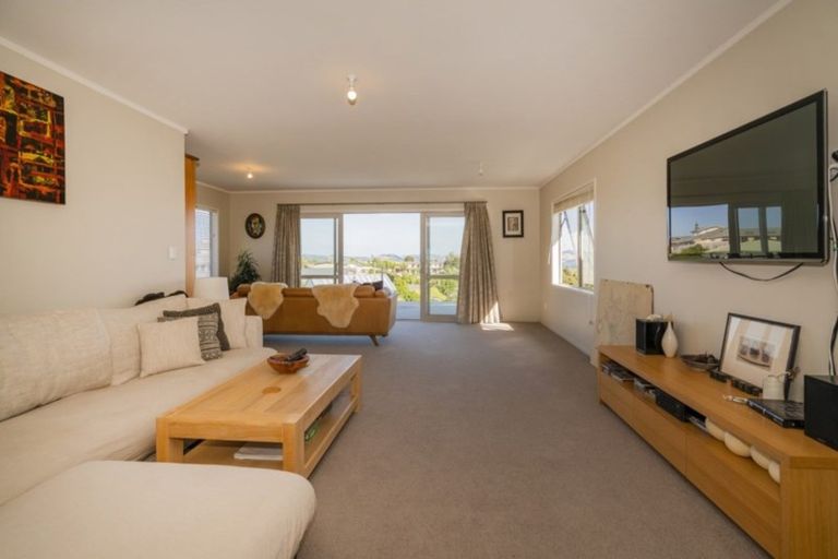 Photo of property in 3 Christa Court, Whitianga, 3510