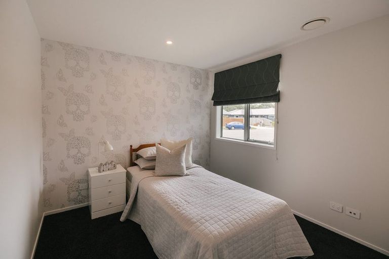 Photo of property in 12 Serenity Crescent, Kelvin Grove, Palmerston North, 4414