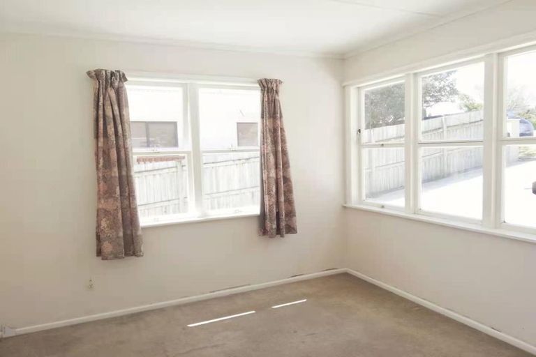 Photo of property in 41 Manuka Road, Bayview, Auckland, 0629