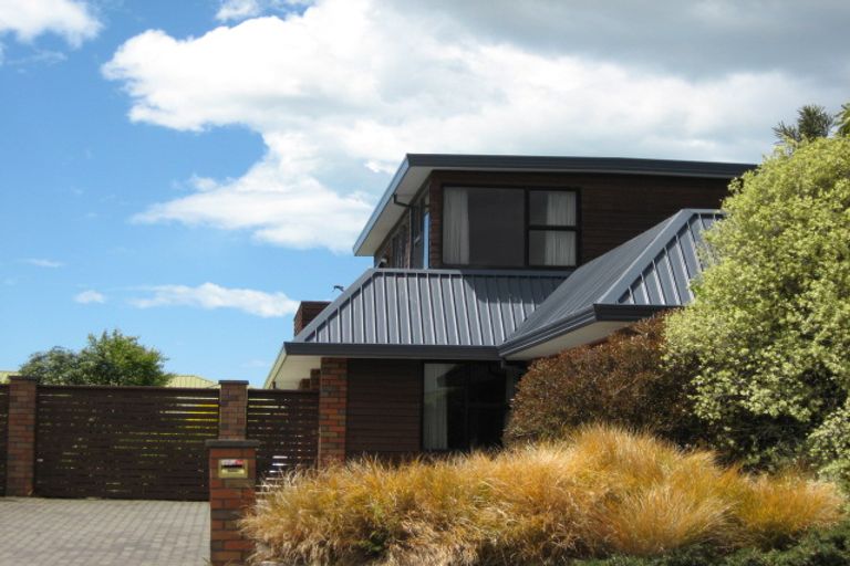 Photo of property in 7 Grove Place, Rangiora, 7400