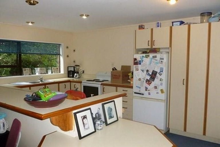 Photo of property in 14 Shackle Lane, Whitby, Porirua, 5024