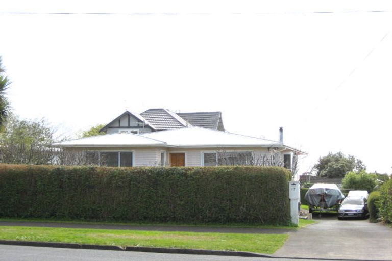 Photo of property in 17 Rimu Street, Strandon, New Plymouth, 4312