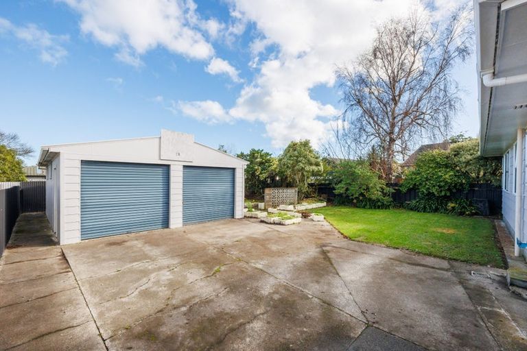 Photo of property in 4 Acacia Street, Kelvin Grove, Palmerston North, 4414