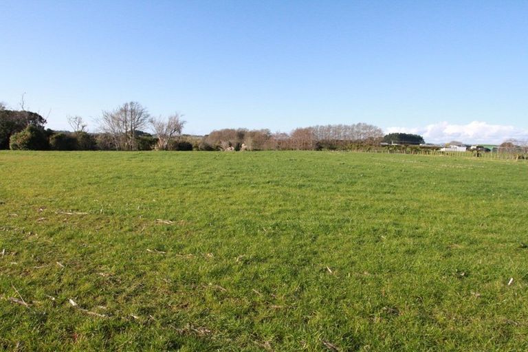 Photo of property in 37 Matarikoriko Road, Brixton, Waitara, 4382