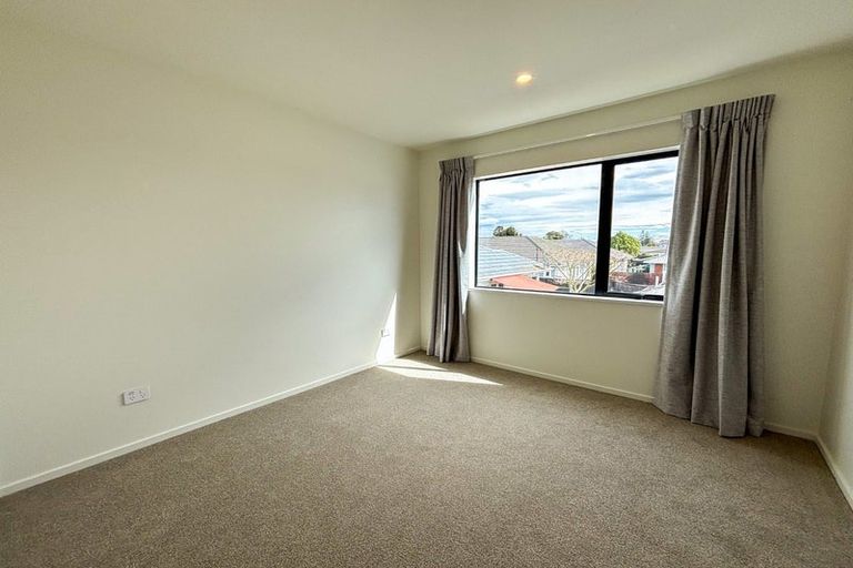 Photo of property in 310 Wairakei Road, Bryndwr, Christchurch, 8053