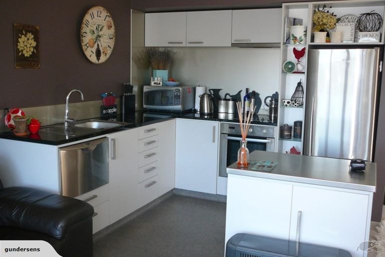 Photo of property in 2/45 Childers Terrace, Kilbirnie, Wellington, 6022