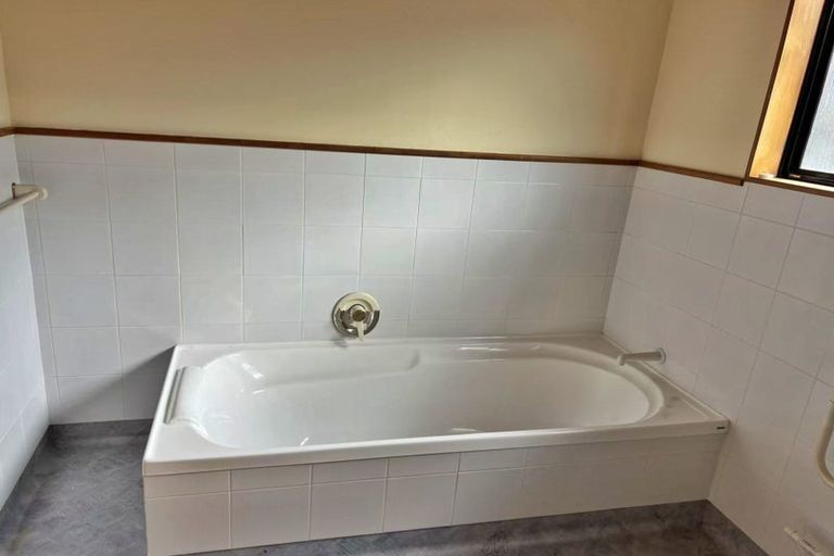 Photo of property in 171a Broderick Road, Johnsonville, Wellington, 6037