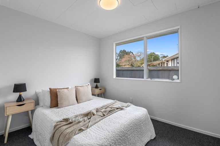 Photo of property in 6 Augustus Earle Place, Pukehangi, Rotorua, 3015