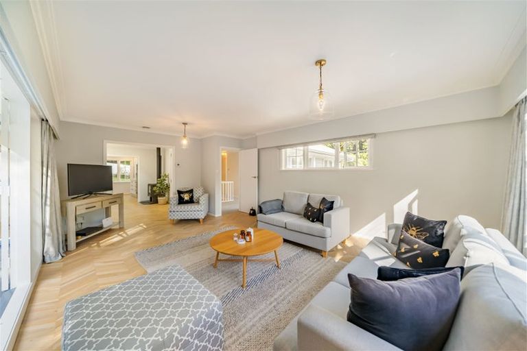 Photo of property in 67 Chatsworth Road, Silverstream, Upper Hutt, 5019