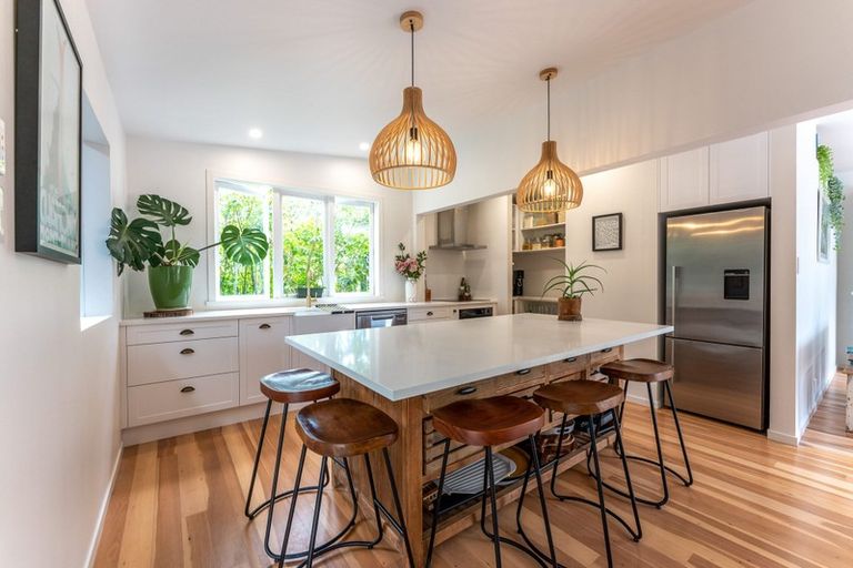 Photo of property in 1 Rata Street, Oneroa, Waiheke Island, 1081