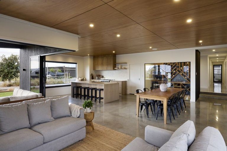 Photo of property in 44 Rangitahi Road, Raglan, 3225