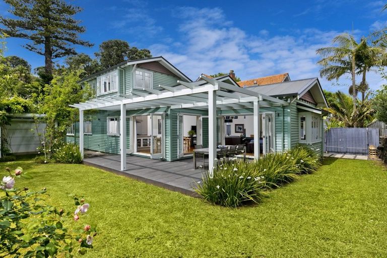 Photo of property in 3 Macky Avenue, Devonport, Auckland, 0624