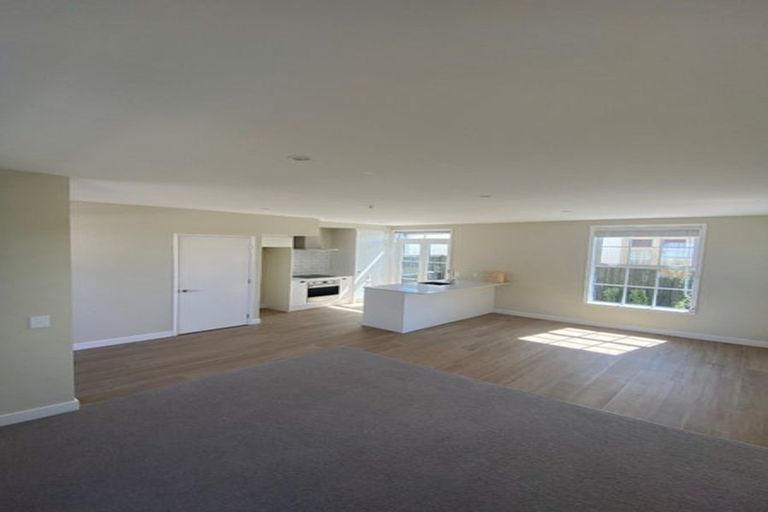 Photo of property in 2/22 Leitch Street, Somerfield, Christchurch, 8024