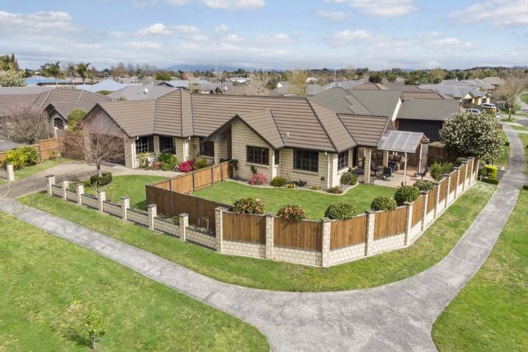 Photo of property in 11 Woodham Place, Rototuna North, Hamilton, 3210