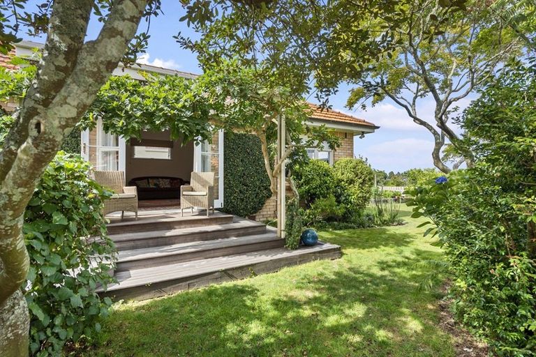 Photo of property in 33 Dalethorpe Avenue, Fairfield, Hamilton, 3214