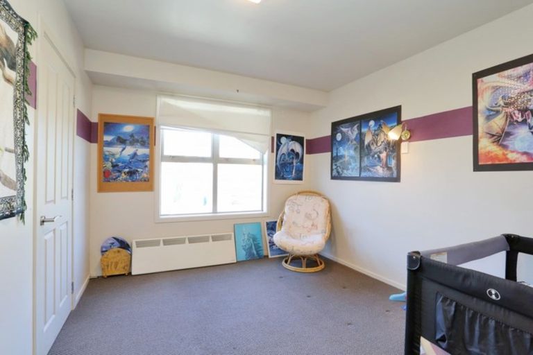 Photo of property in 73b Racecourse Road, Winton, 9782