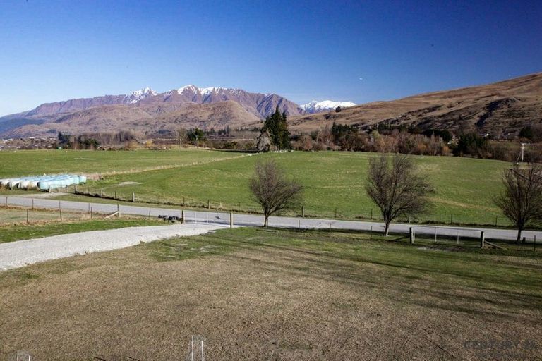 Photo of property in 53 Alec Robins Road, Lake Hayes, Queenstown, 9371