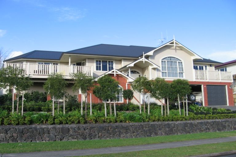 Photo of property in 18 Tironui Terrace, Western Heights, Hamilton, 3200