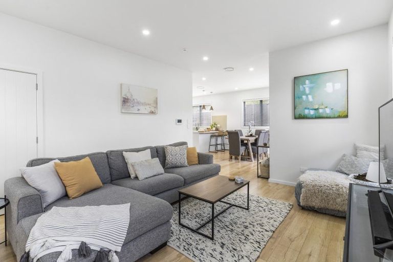 Photo of property in 29a Patons Road, Howick, Auckland, 2014