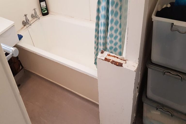 Photo of property in 20-22 Sievers Grove, Cannons Creek, Porirua, 5024