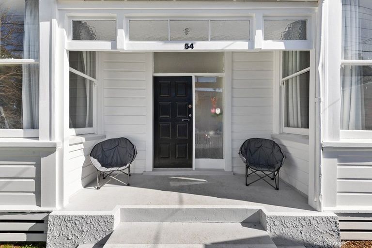 Photo of property in 54 Kilbirnie Crescent, Kilbirnie, Wellington, 6022